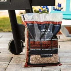 Traeger Hartholz Pellets SIGNATURE BLEND, 9kg, Brennstoff -Grillwelt Verkauf Traeger Hartholz Pellets SIGNATURE BLEND 9kg Brennstoff@@1730893 3